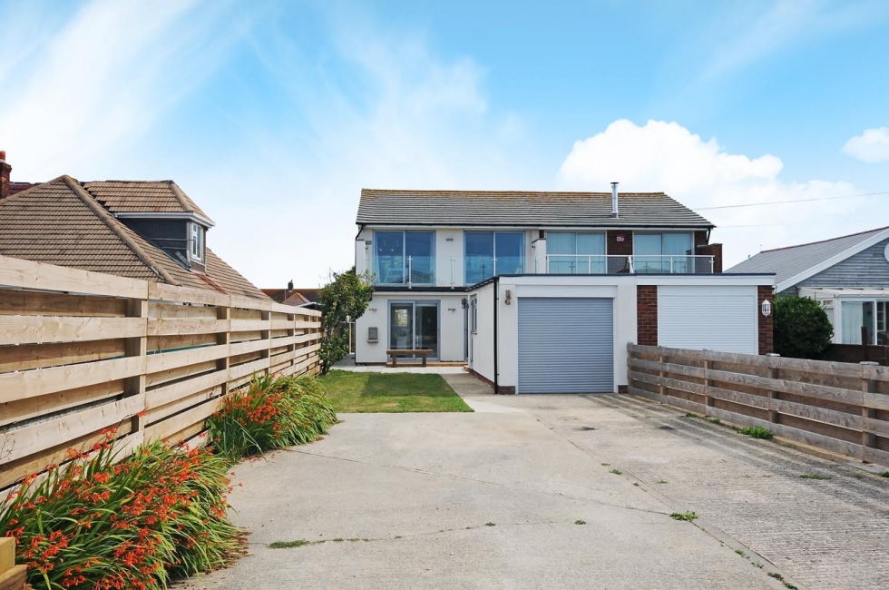 Holiday Lettings, Bracklesham Bay Seagulls Baileys Estate Agent
